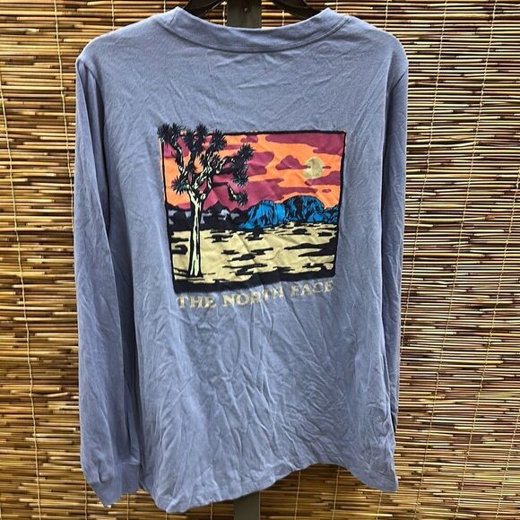 The North Face Women's Plus Size Graphic Injection Long Sleeve Shirt Size 1X - Picture 3 of 3